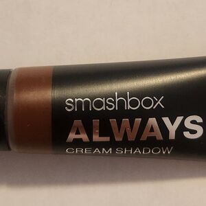 Smashbox Always Cream Shadow - Color Is called BARISTA